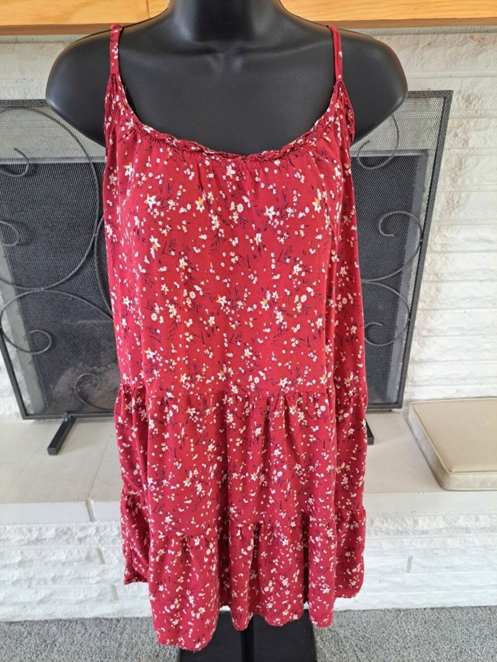 Natural Life Floral Red Tiered Sundress Adjustable Ruffled Flowy Rayon Medium